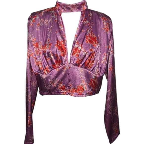 PrettyLittleThing Tops - NWT PrettyLittleThing Lilac Floral Print Cut Out Halter Style Satin Crop Top